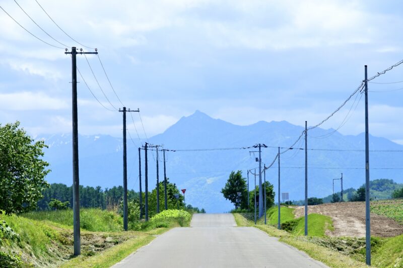 空と道路