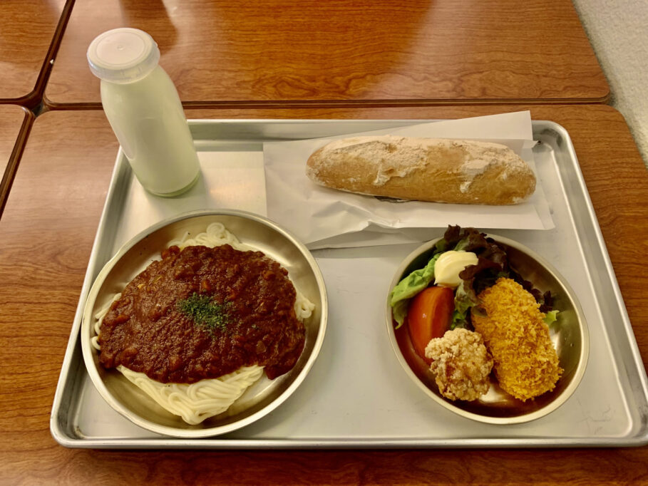 オーガニック給食は悪なのか？持続可能な食糧供給について考察