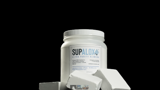 そもそも高純度アルミナとは、私たちのデジタル生活を支える素材