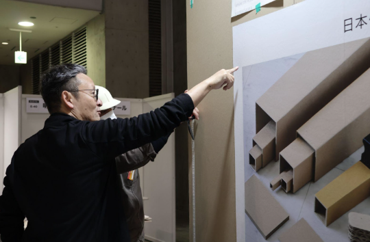 展示会が終われば「資源」に変わるサイクルも、コスト面が課題