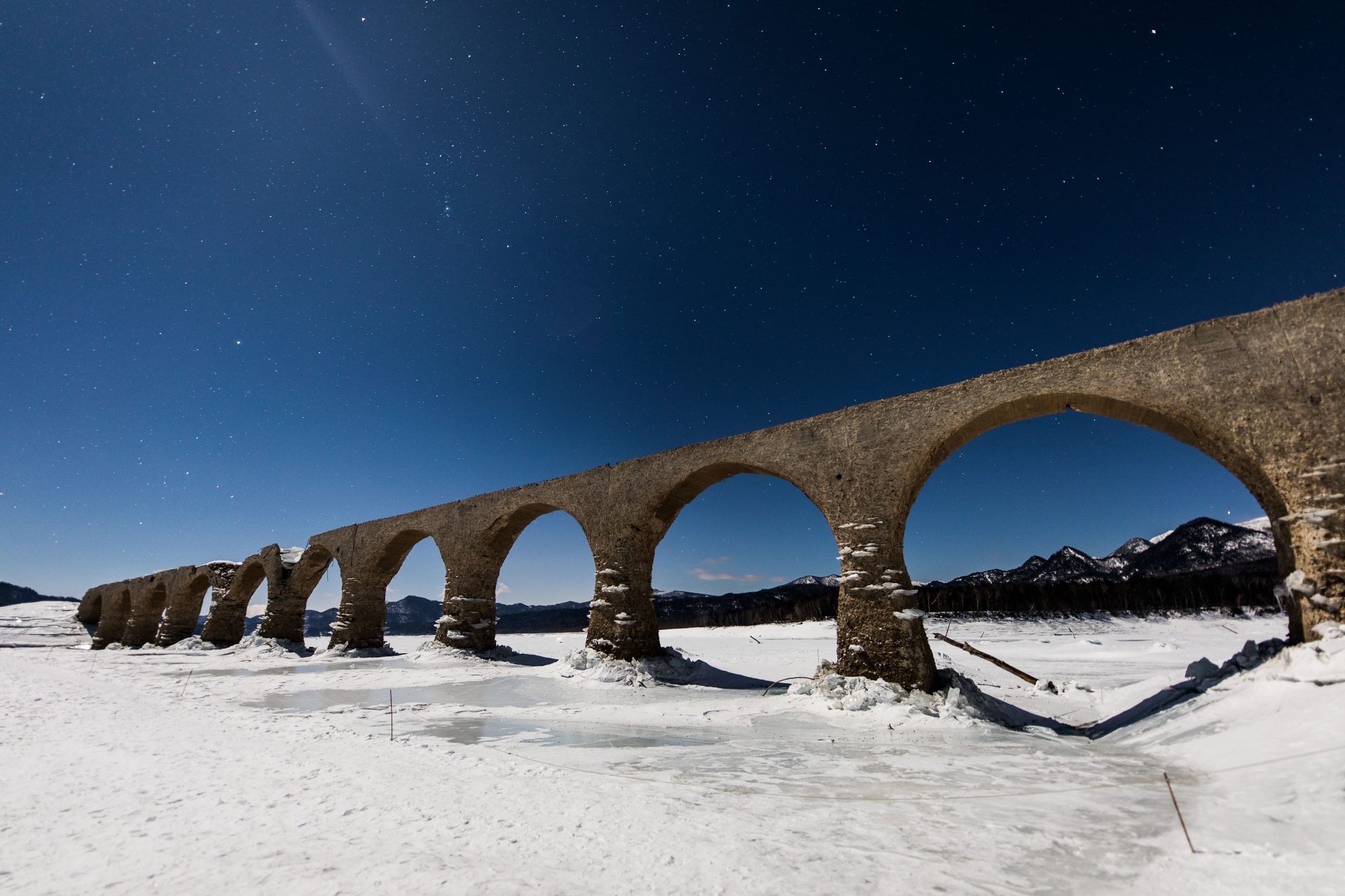 旧国鉄士幌線コンクリートアーチ橋梁群（北海道上士幌町）